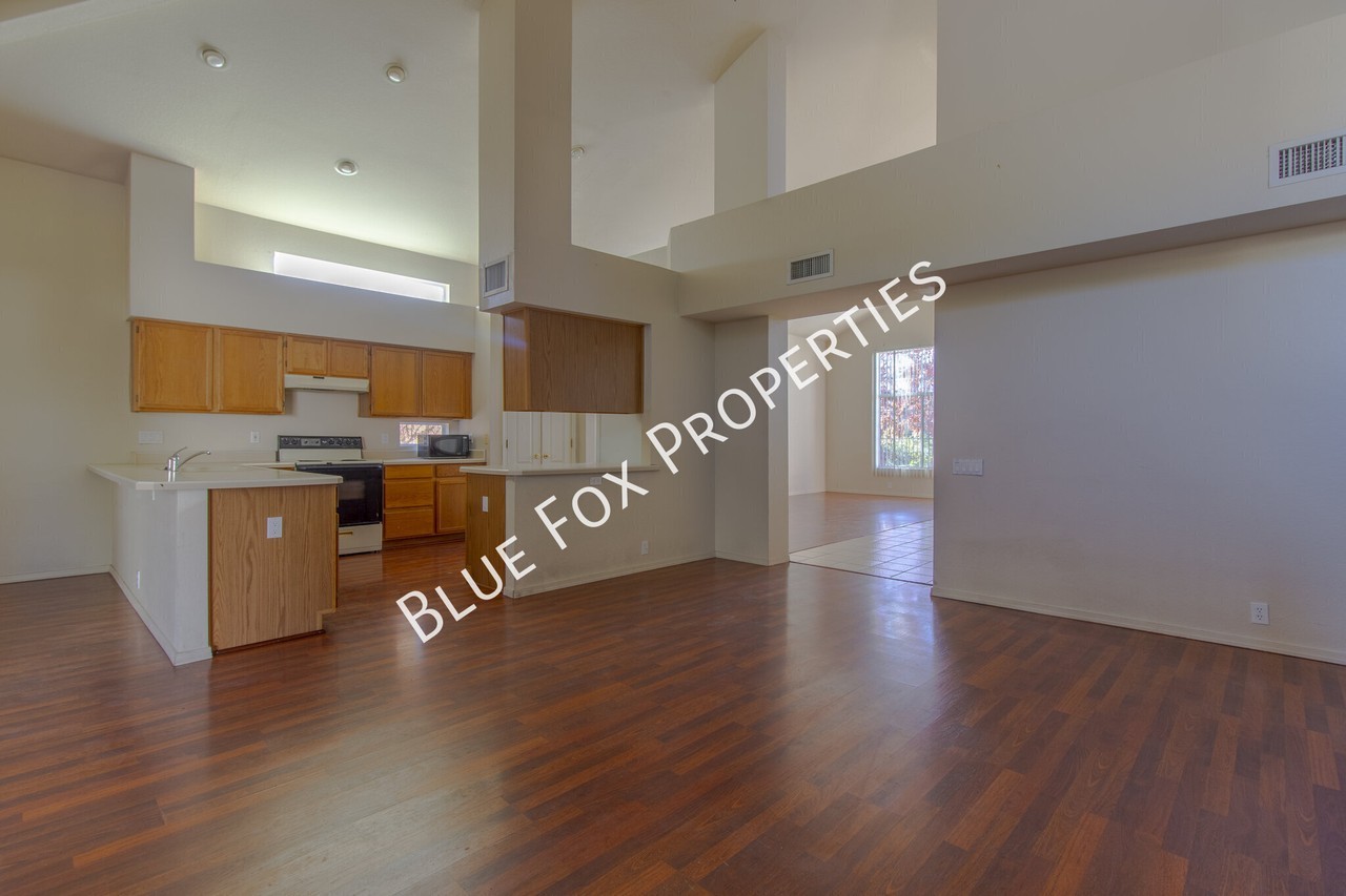 9870 N Double Diamond Pl - Photo 6 of 27