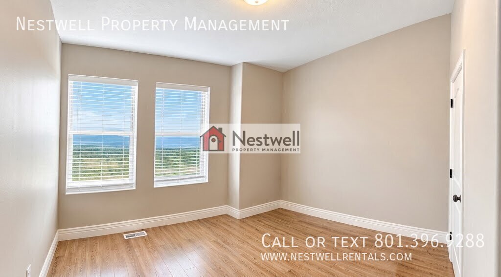 2023 E Stoneleigh Dr - Photo 4 of 24