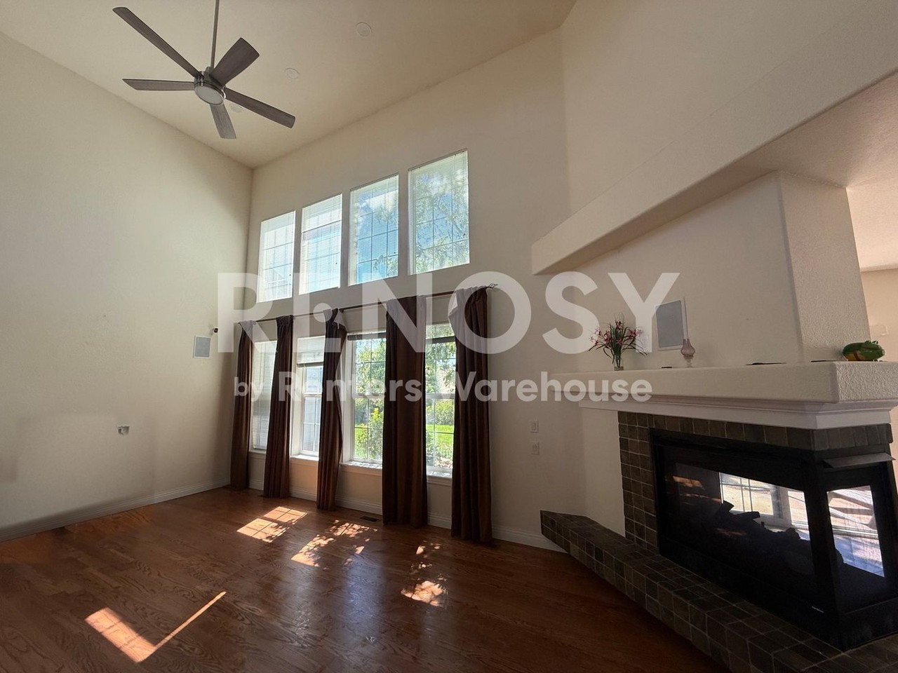 5158 Silver Feather Cir - Photo 4 of 32