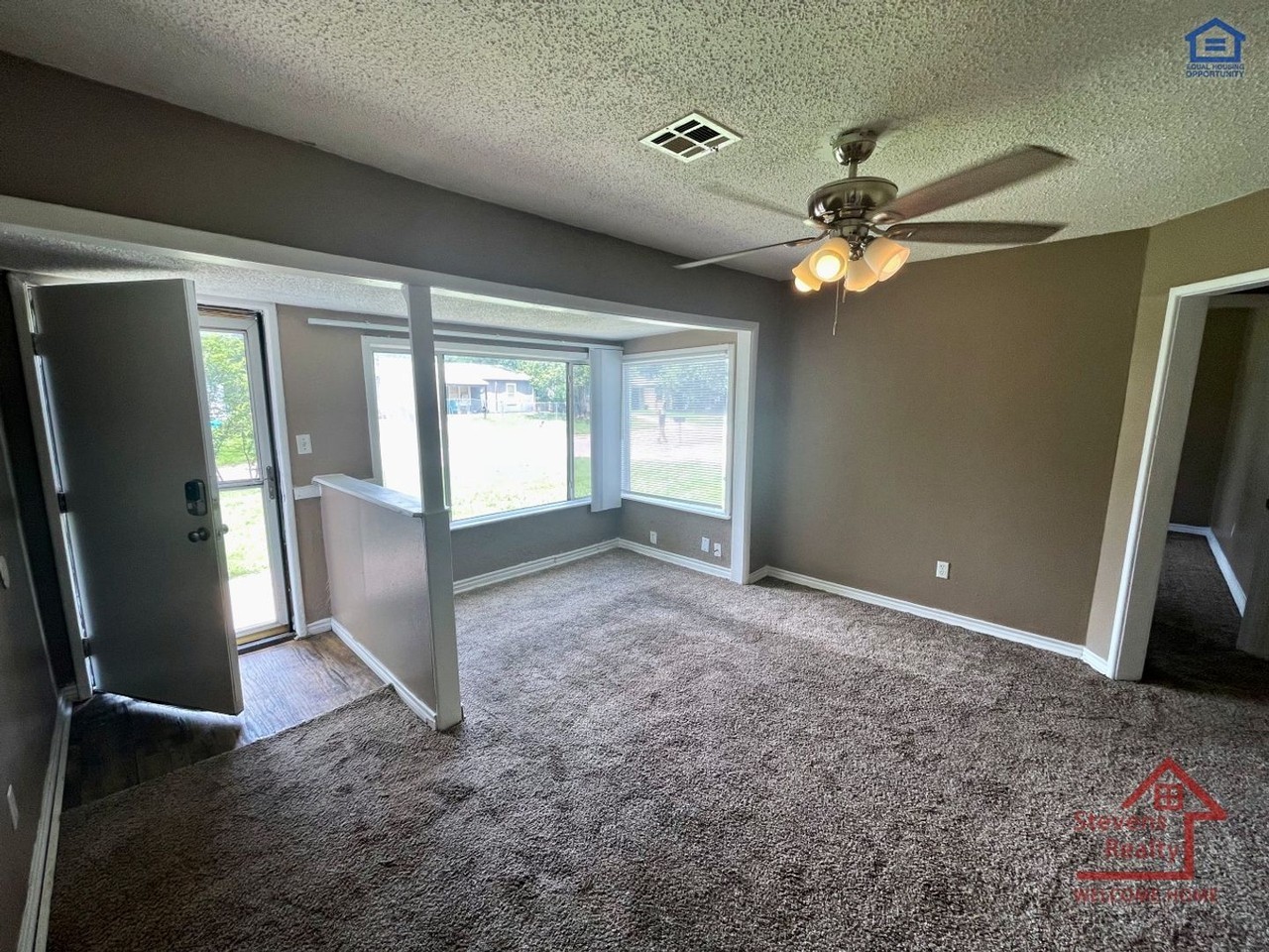 2722 Sw I Ave - Photo 4 of 22