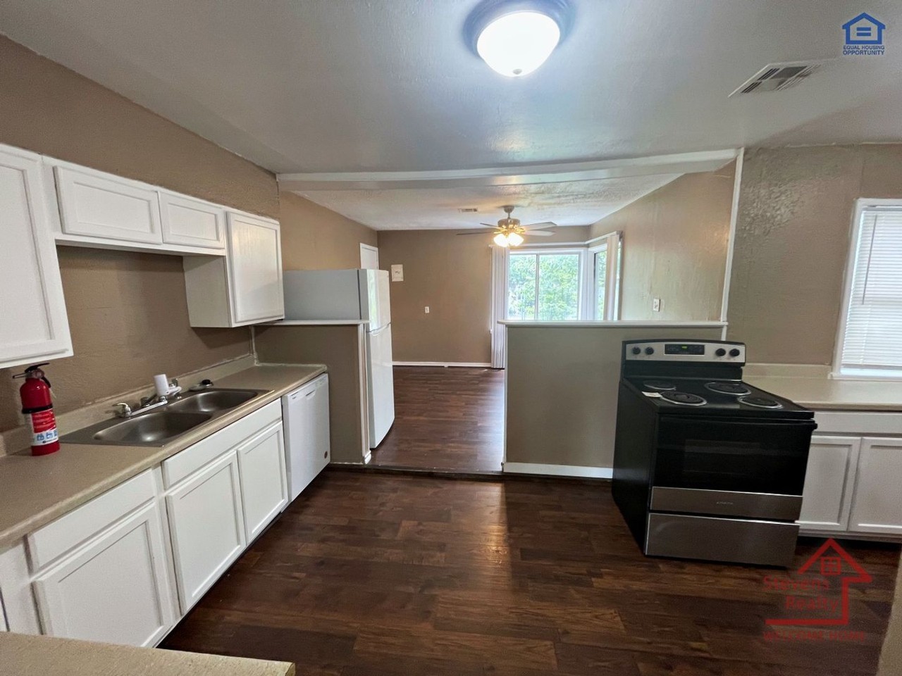 2722 Sw I Ave - Photo 5 of 22