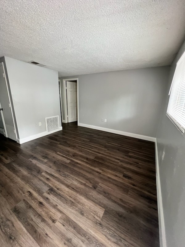 3507 9th Street Ct W #B - Photo 4 of 10