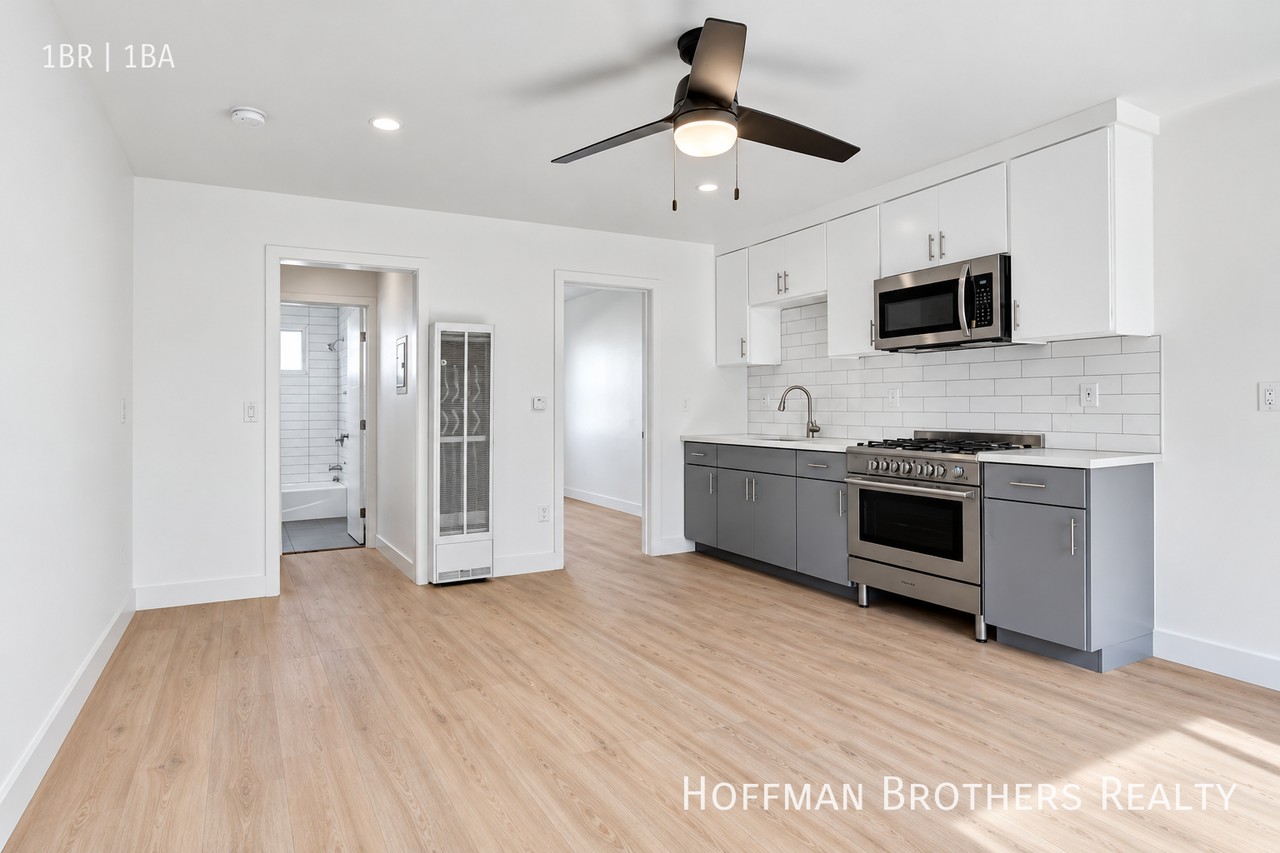 161 S Burlington Ave #10 - Photo 4 of 6