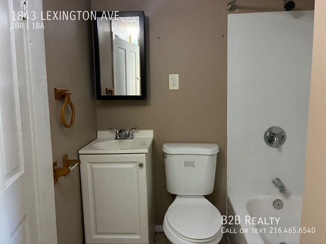 1843 Lexington Ave - Photo 6 of 13