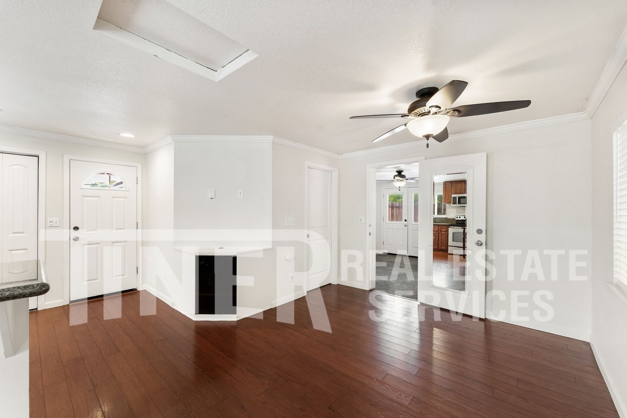 4515 Whitney Ave - Photo 7 of 20