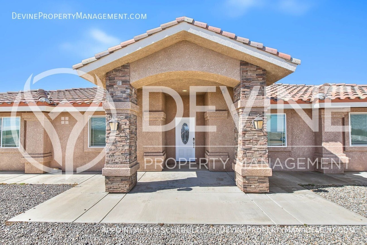 7236 Barker Rd - Photo 6 of 47
