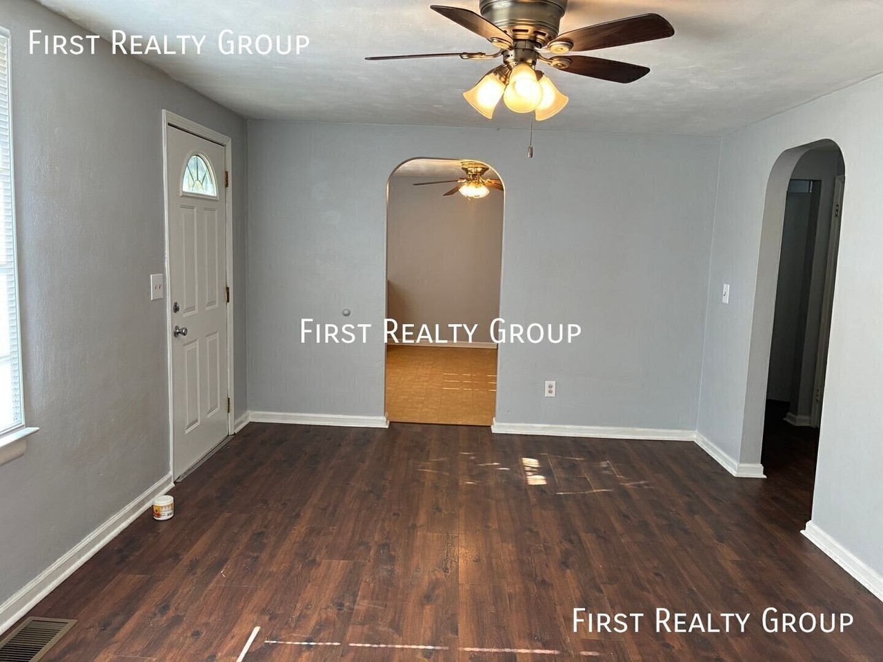 154 Montgomery Ave - Photo 3 of 11