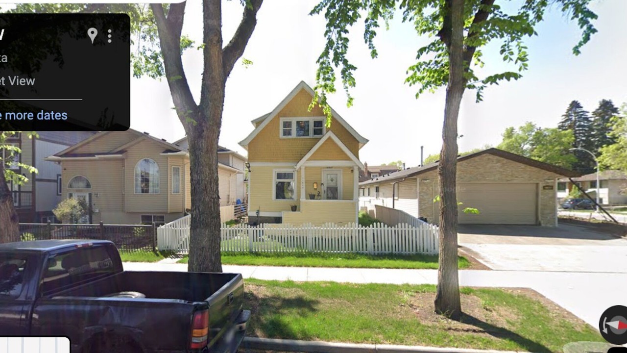 11846 91 St Nw - Photo 2 of 50
