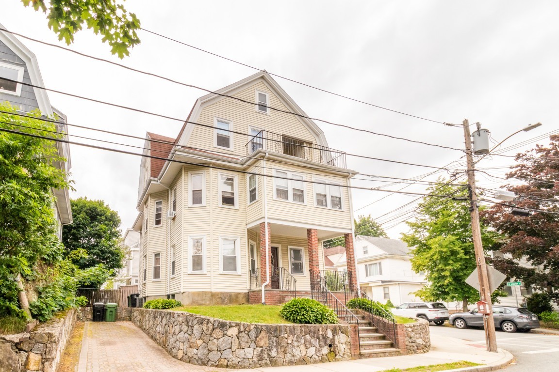 34 Irma Ave #1