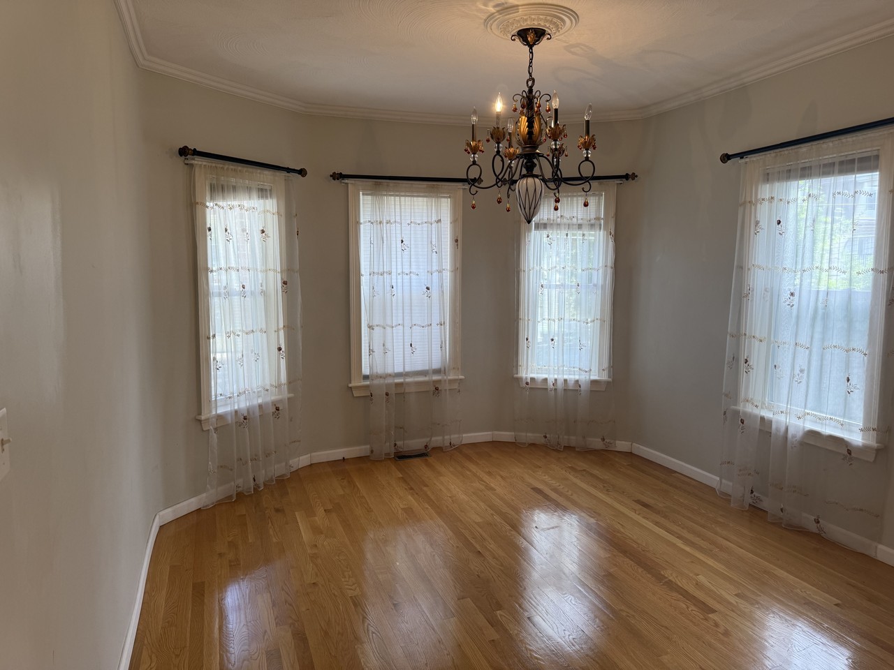 34 Irma Ave #1 - Photo 2 of 13
