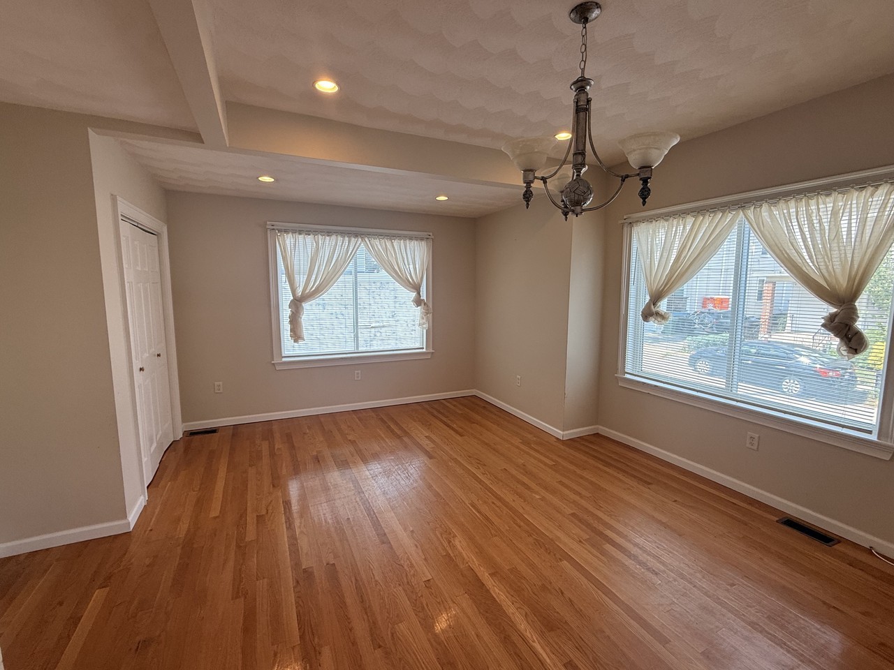34 Irma Ave #1 - Photo 7 of 13