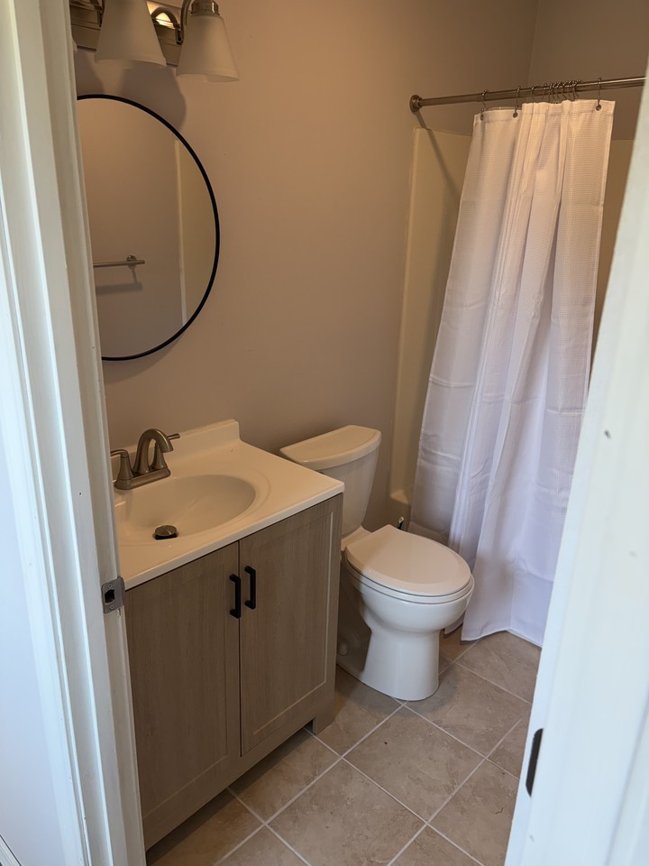 214 Lee St #NA - Photo 3 of 14