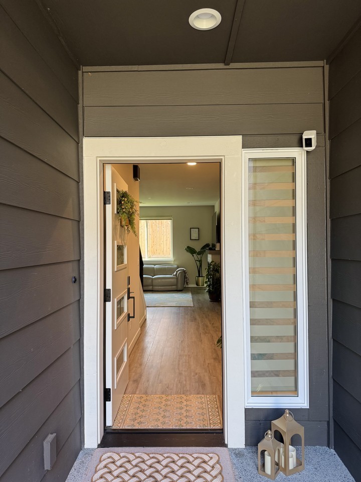 111 161st Pl Se #A2 - Photo 2 of 20