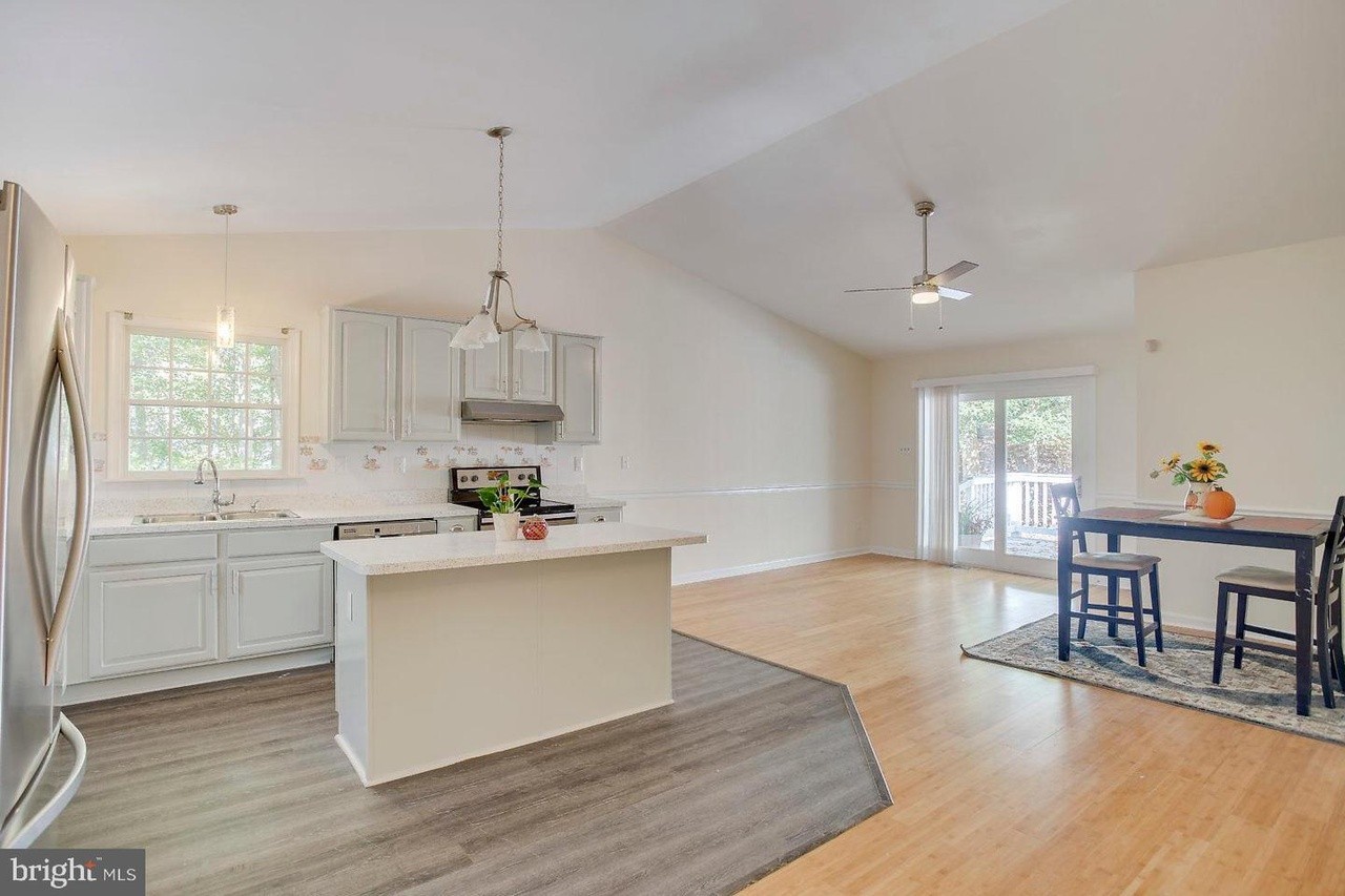 3120 Creedon Dr #C - Photo 5 of 11