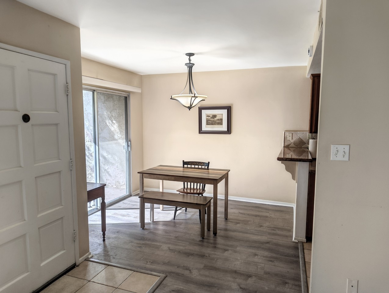365 Mariposa Ave #NA - Photo 3 of 10