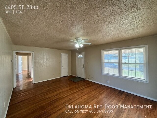 4405 Se 23rd St - Photo 7 of 36