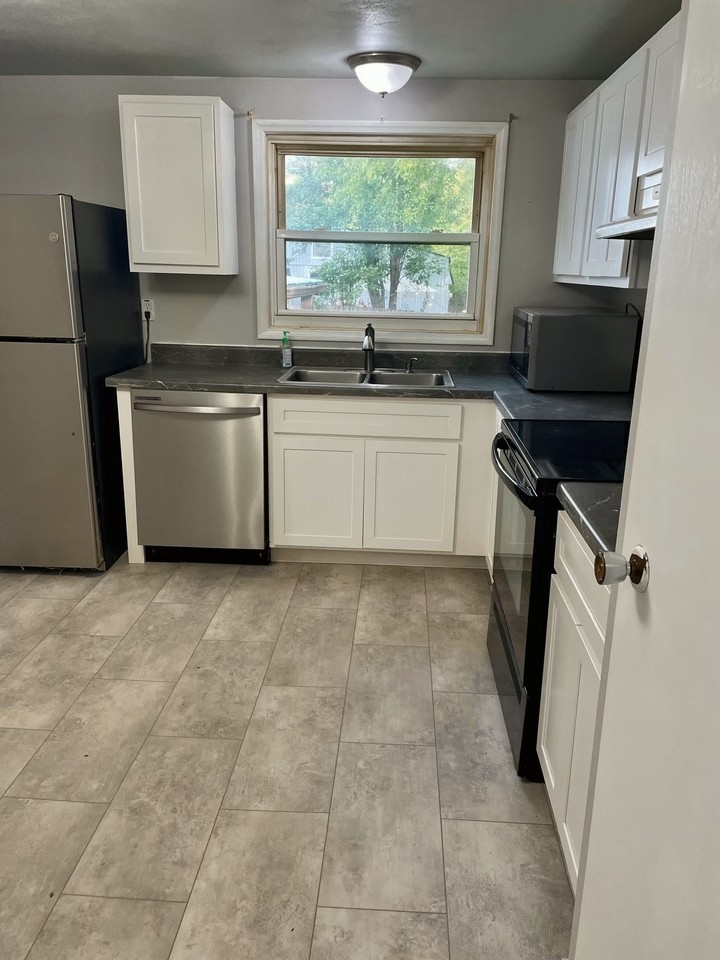 15 Plum Tree Dr #NA - Photo 3 of 6