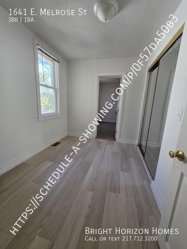 1641 E Melrose St - Photo 6 of 9