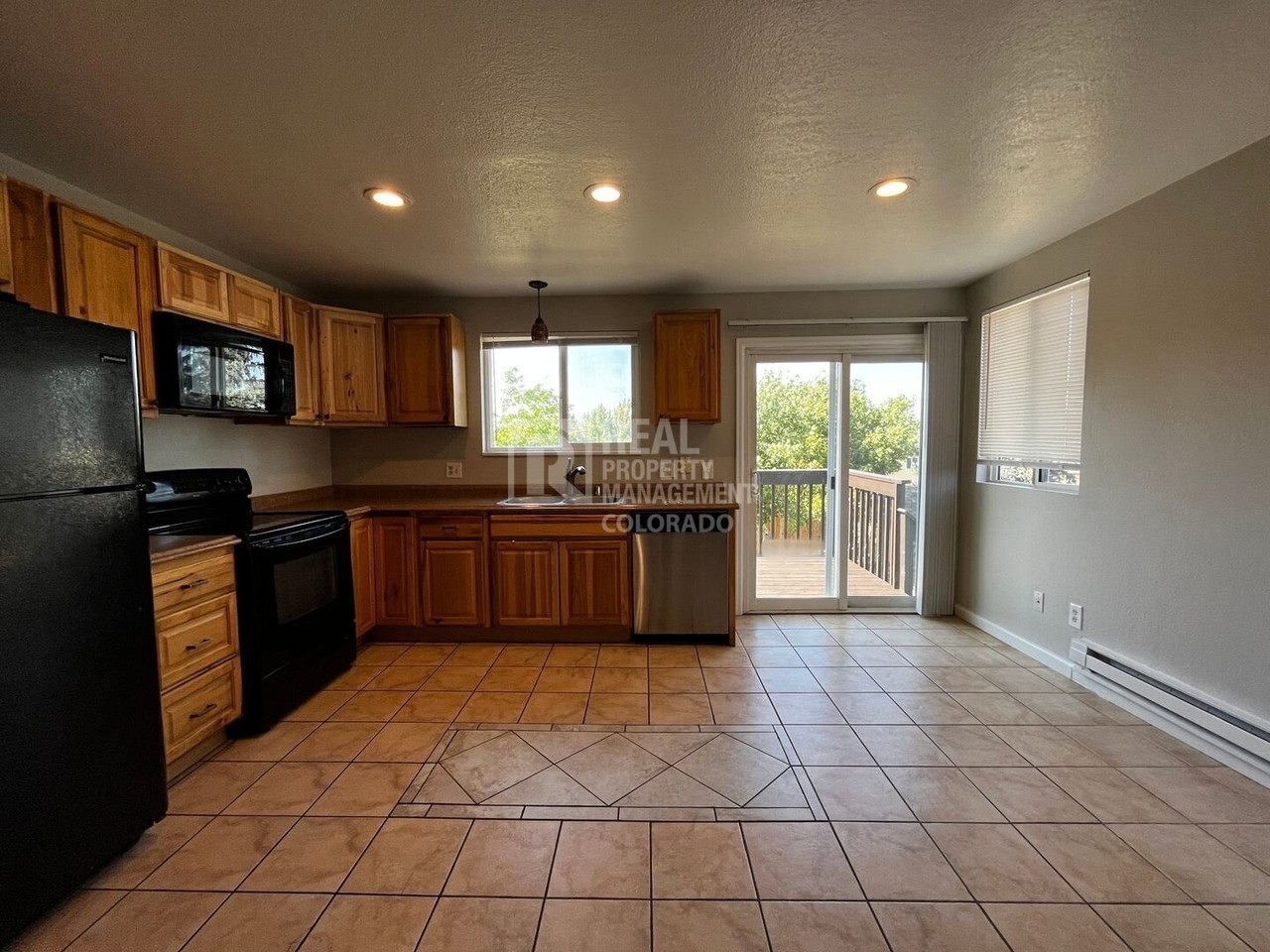 18301 E Hawaii Pl - Photo 4 of 24