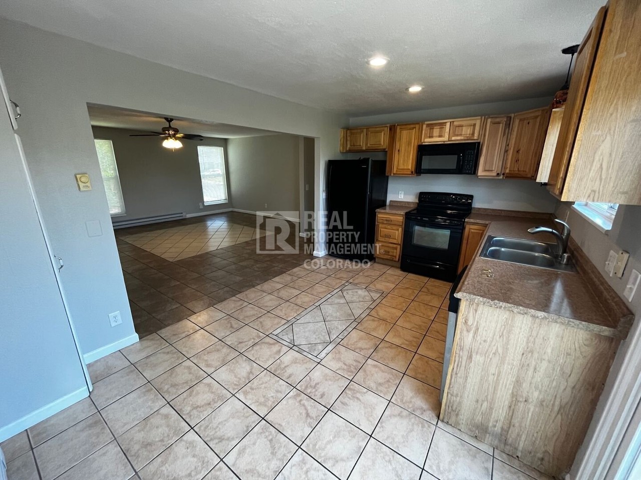 18301 E Hawaii Pl - Photo 5 of 24