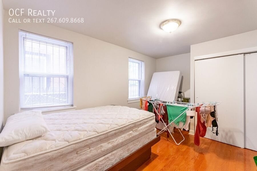 2220 Fitzwater St #1 - Photo 6 of 12