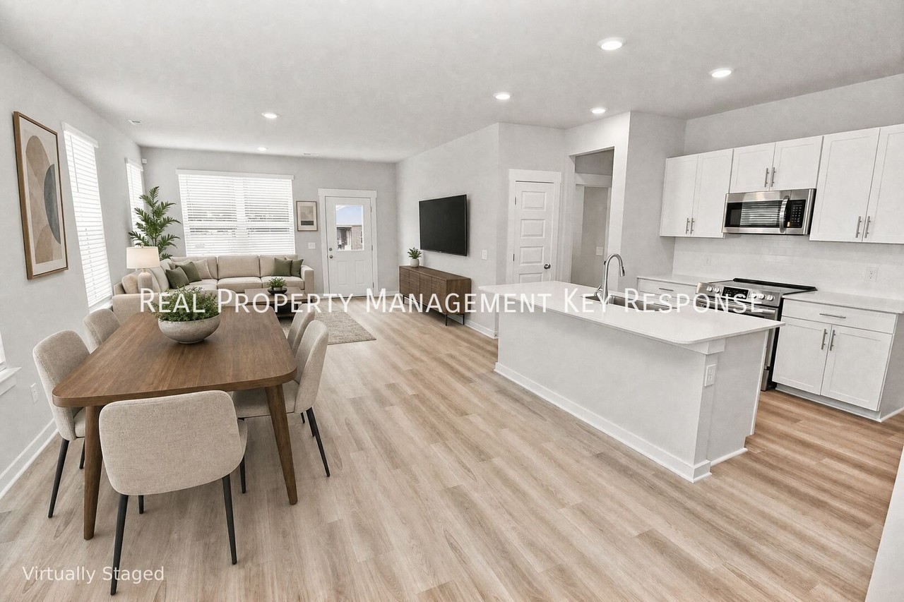 3139 Lamond Dr - Photo 5 of 31