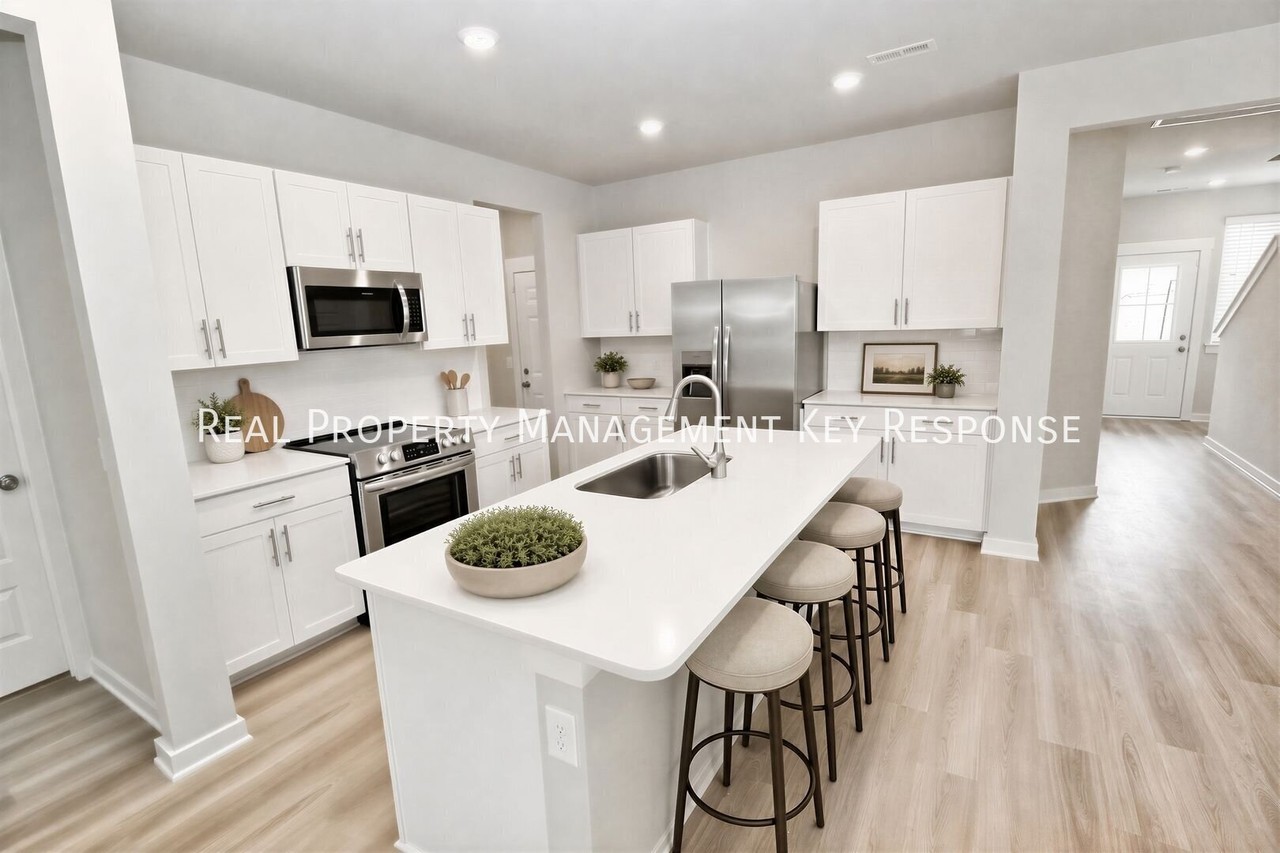 3139 Lamond Dr - Photo 7 of 31