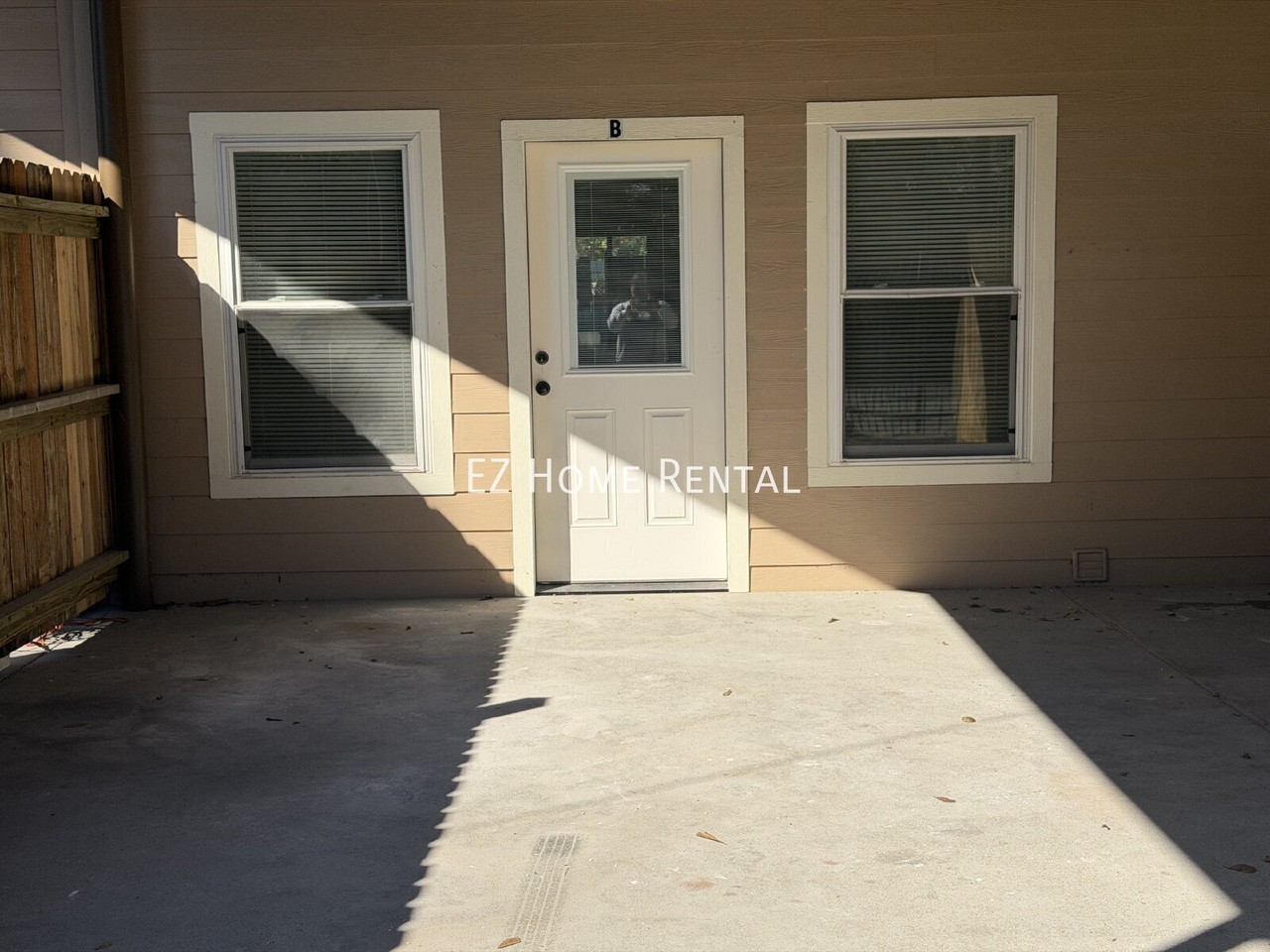 1014 Roxella St #B - Photo 2 of 15
