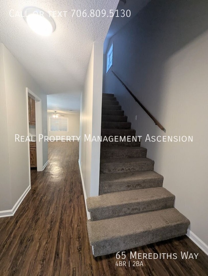 65 Merediths Way - Photo 4 of 27
