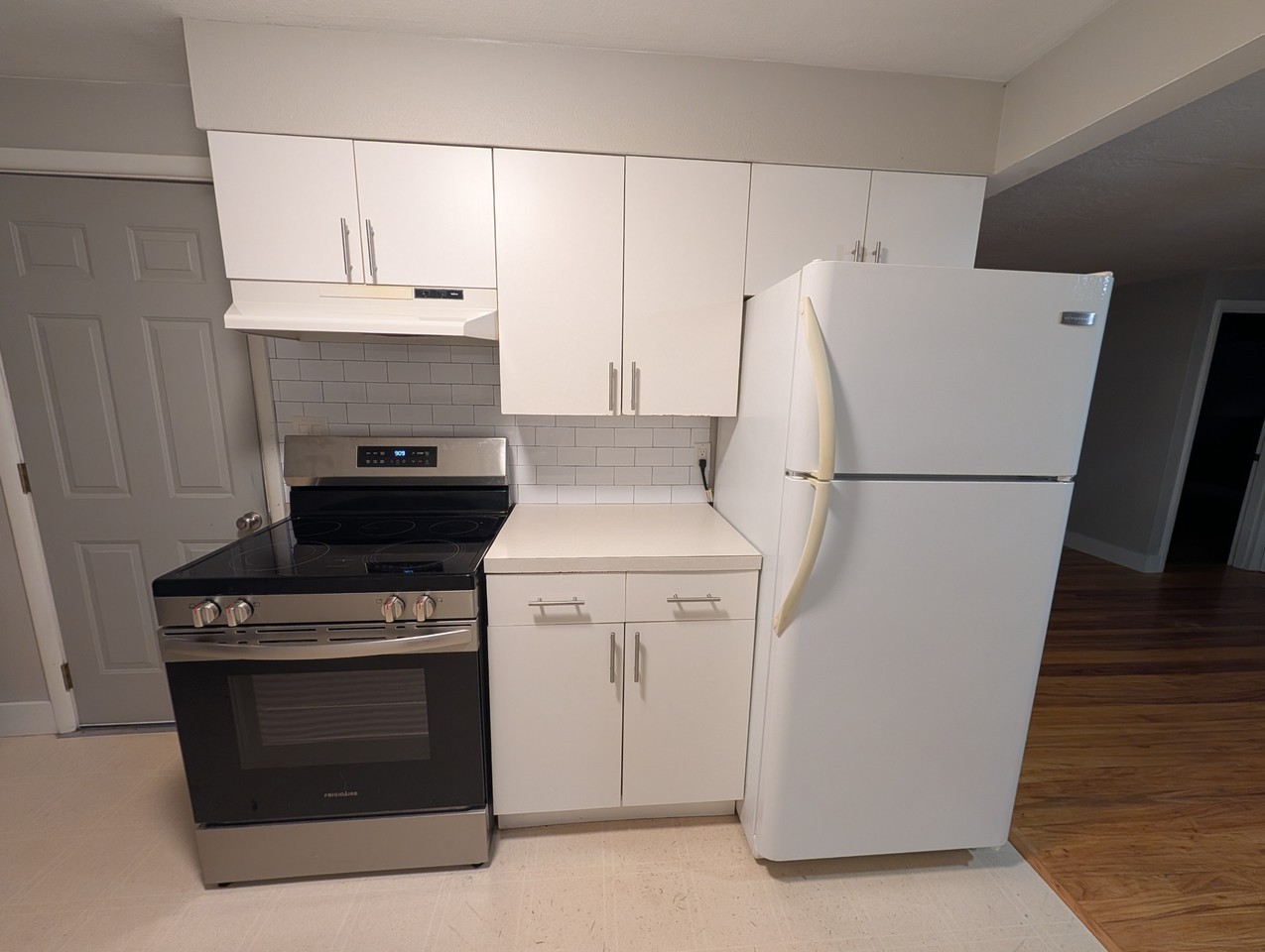 305 Se Atwood Ave #NA - Photo 3 of 16