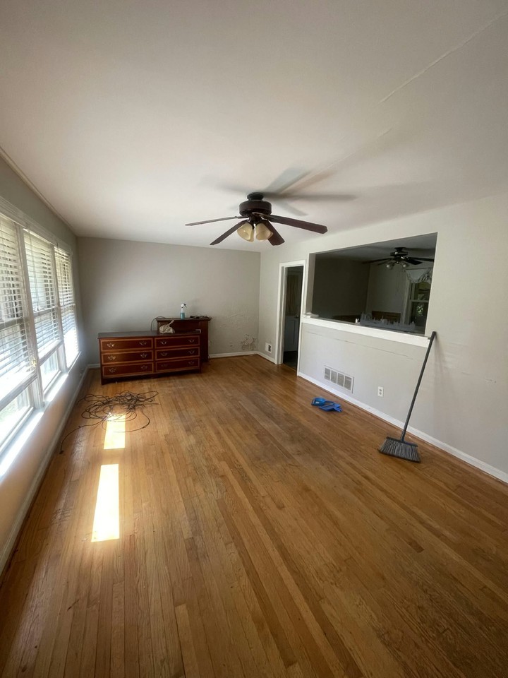 1522 Bradley Dr #NA - Photo 6 of 9