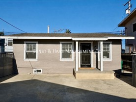 926 1/2 Newport Ave - Photo 1 of 1