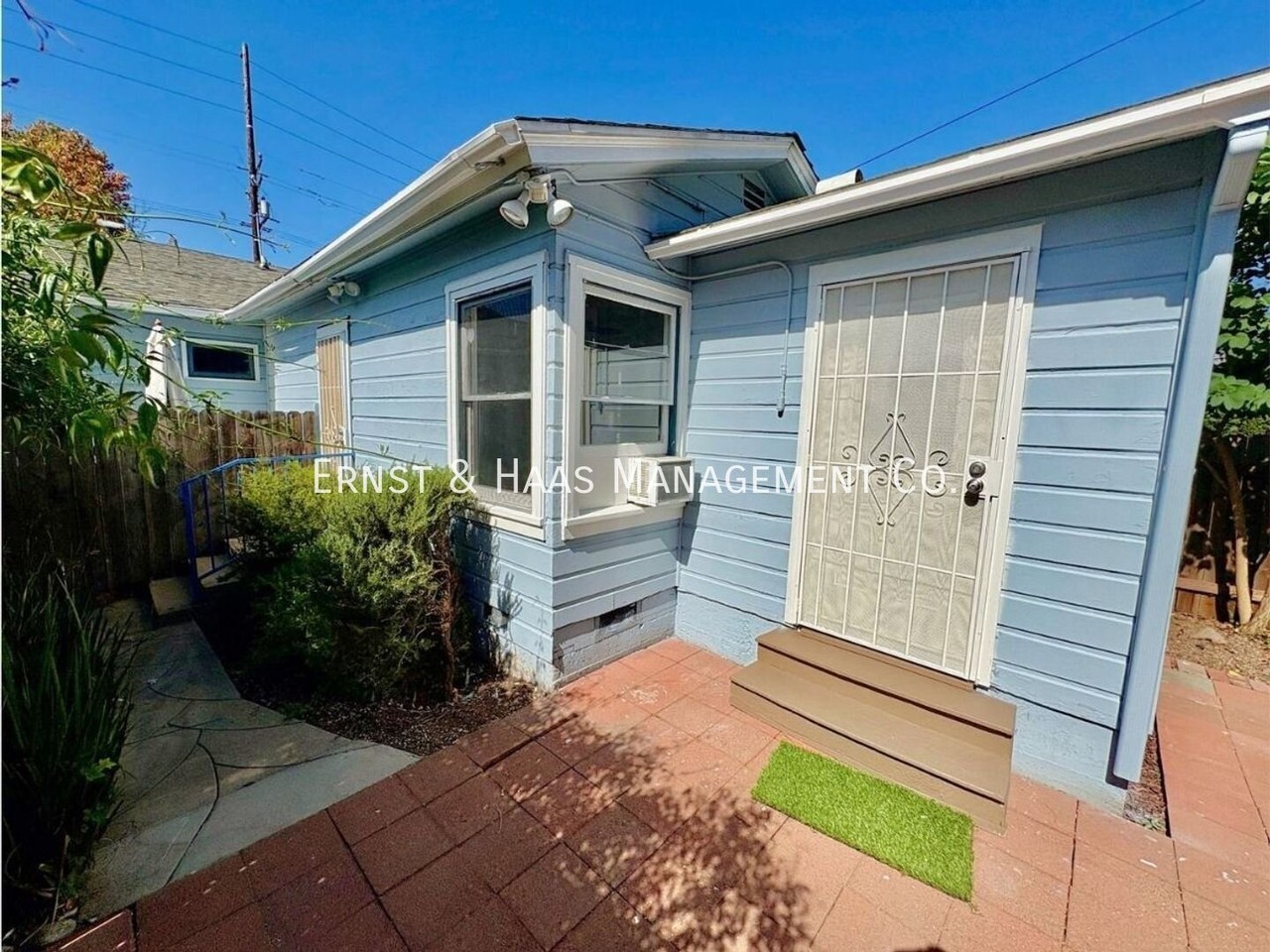 614 Newport Ave