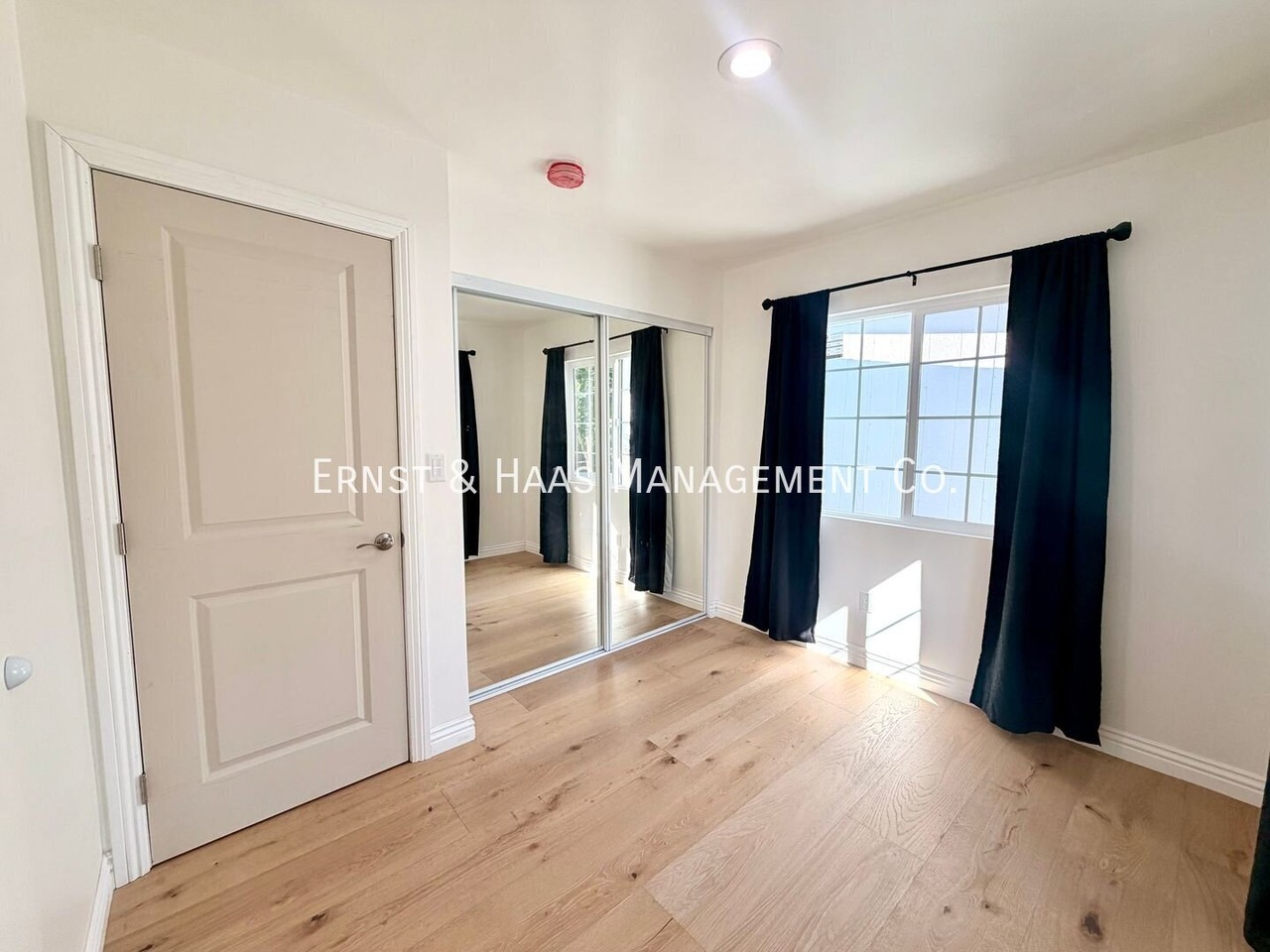 131 W Louise St #A - Photo 7 of 12