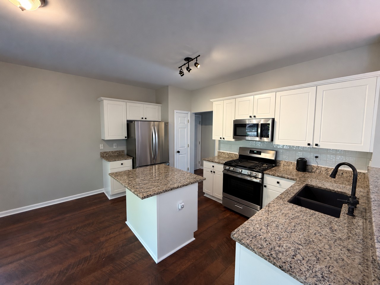 4127 Rosedown Ct Nw #NA - Photo 6 of 6