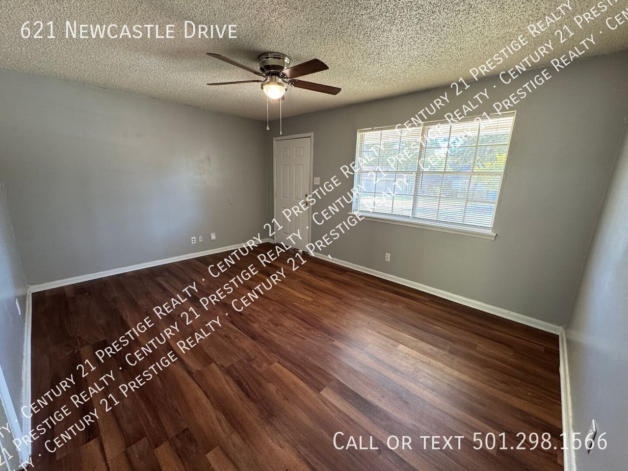 621 Newcastle Dr - Photo 2 of 14