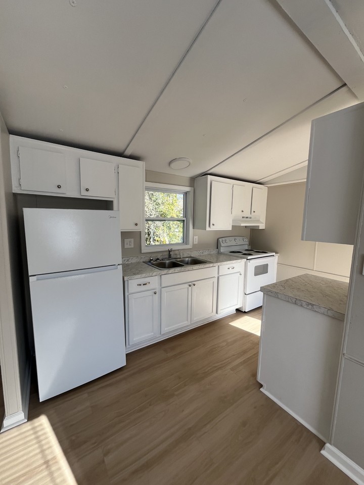 130 Allen Ave #NA - Photo 3 of 9