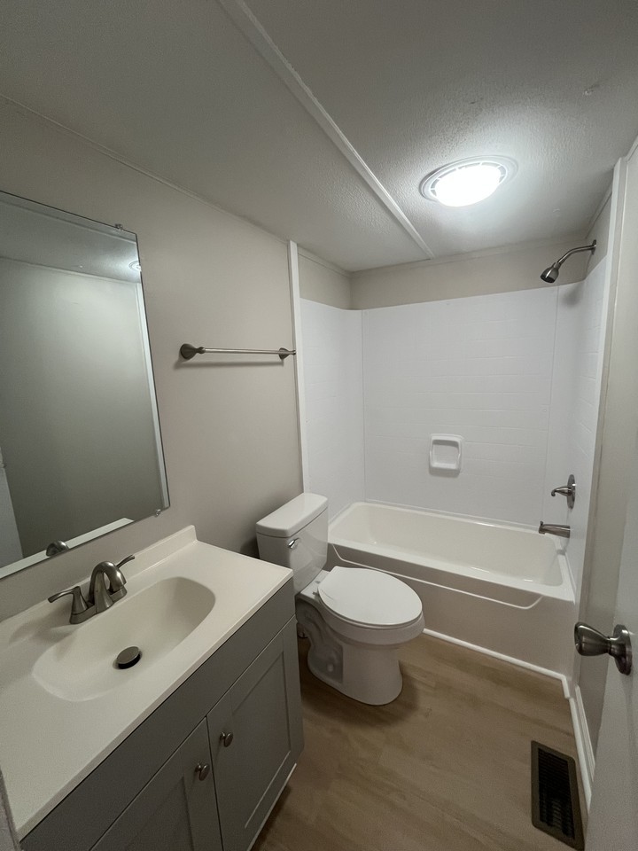 130 Allen Ave #NA - Photo 4 of 9