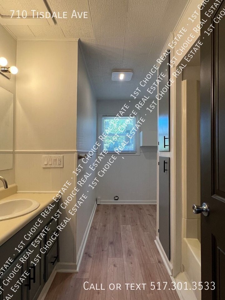 710 Tisdale Ave - Photo 6 of 9