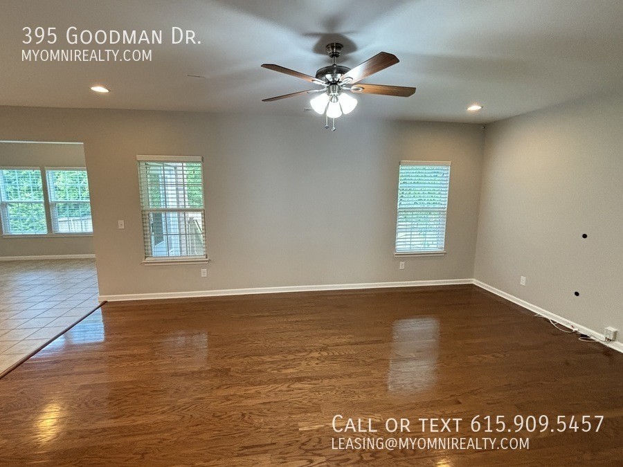 395 Goodman Dr - Photo 6 of 23