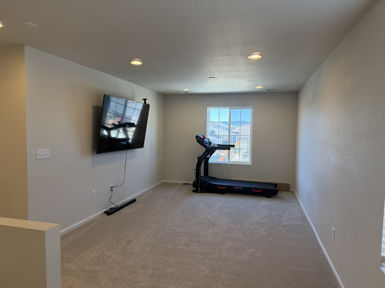 12570 Poplar St - Photo 7 of 19