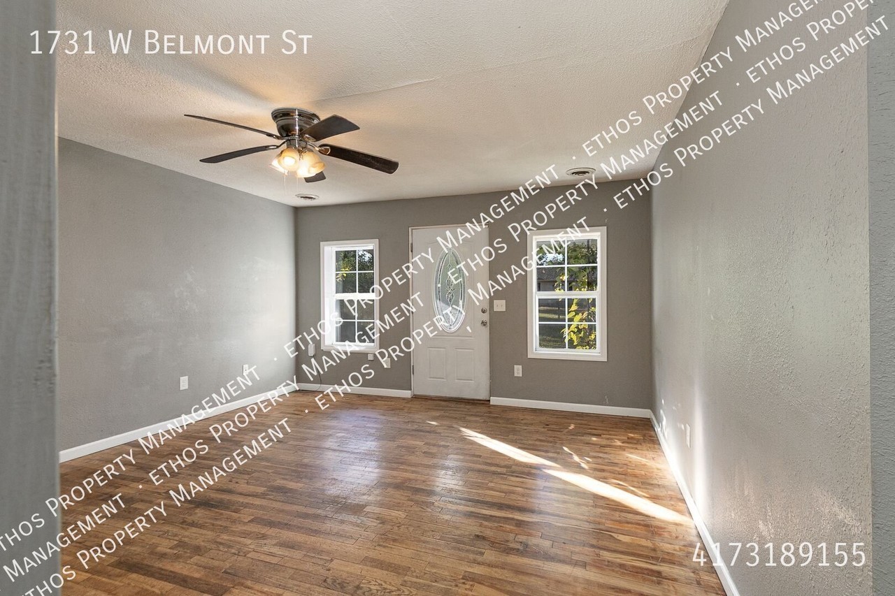 1731 W Belmont St - Photo 3 of 13