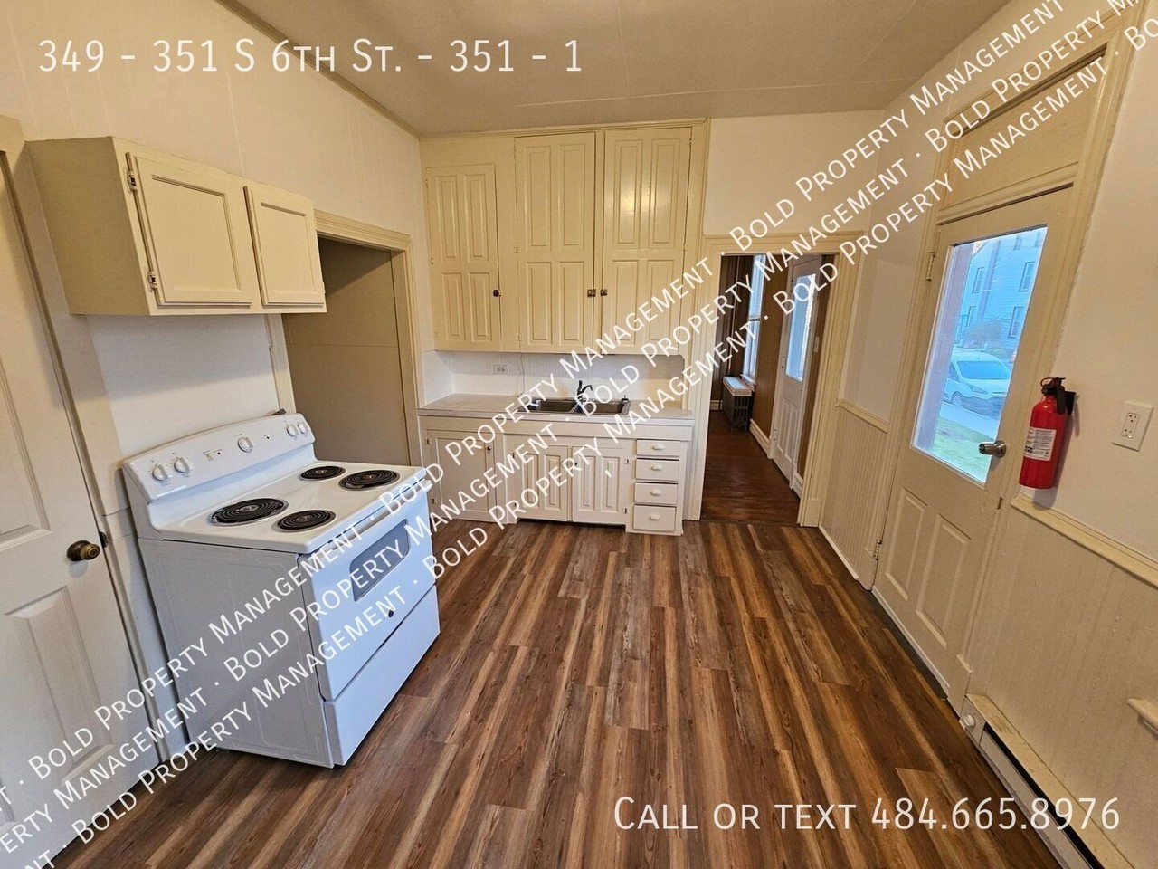351 349 - Photo 2 of 8