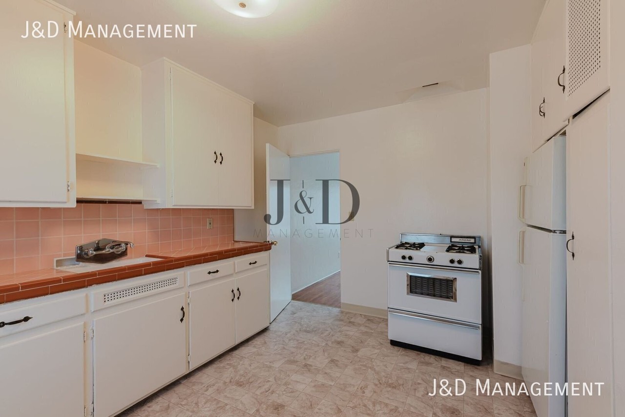 4386 Louisiana St #4386 - Photo 5 of 19