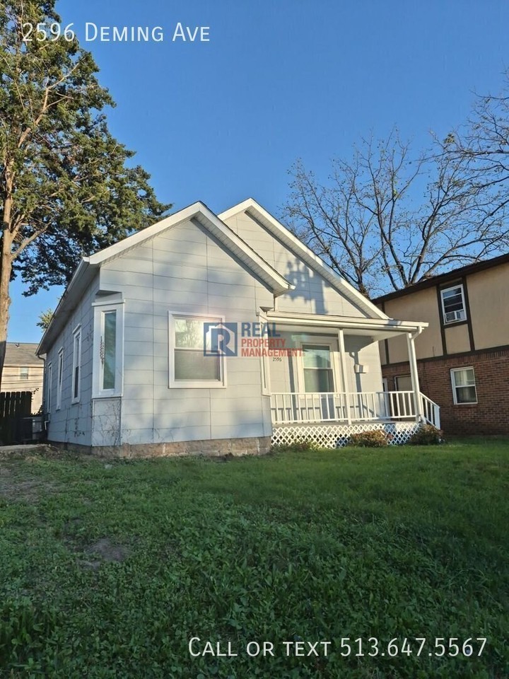 2596 Deming Ave - Photo 2 of 17