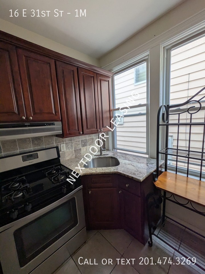 16 E 31st St #1M - Photo 3 of 8