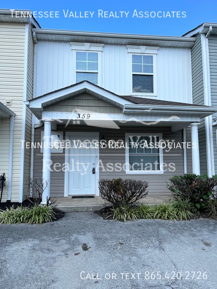 359 Franklin Mdws - Photo 2 of 20