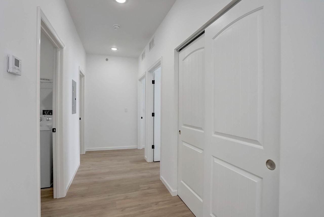 522 Parkview Dr #522 - Photo 6 of 50
