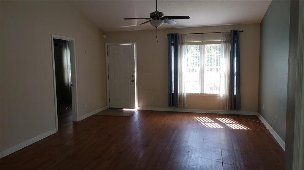 2241 Formosa Cir - Photo 2 of 6