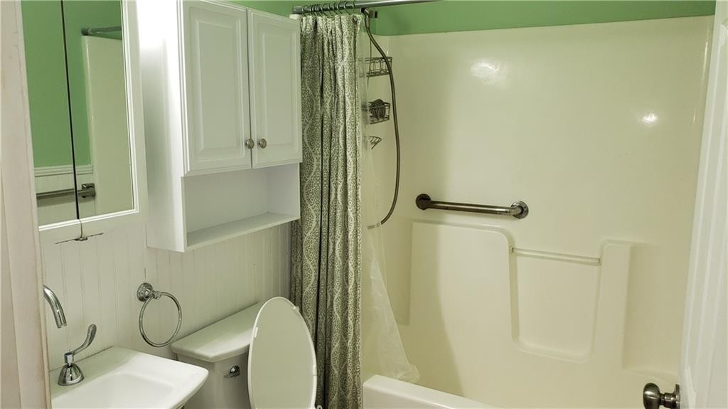 2241 Formosa Cir - Photo 5 of 6